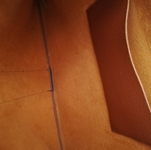 Purse - Picture 3 of 3